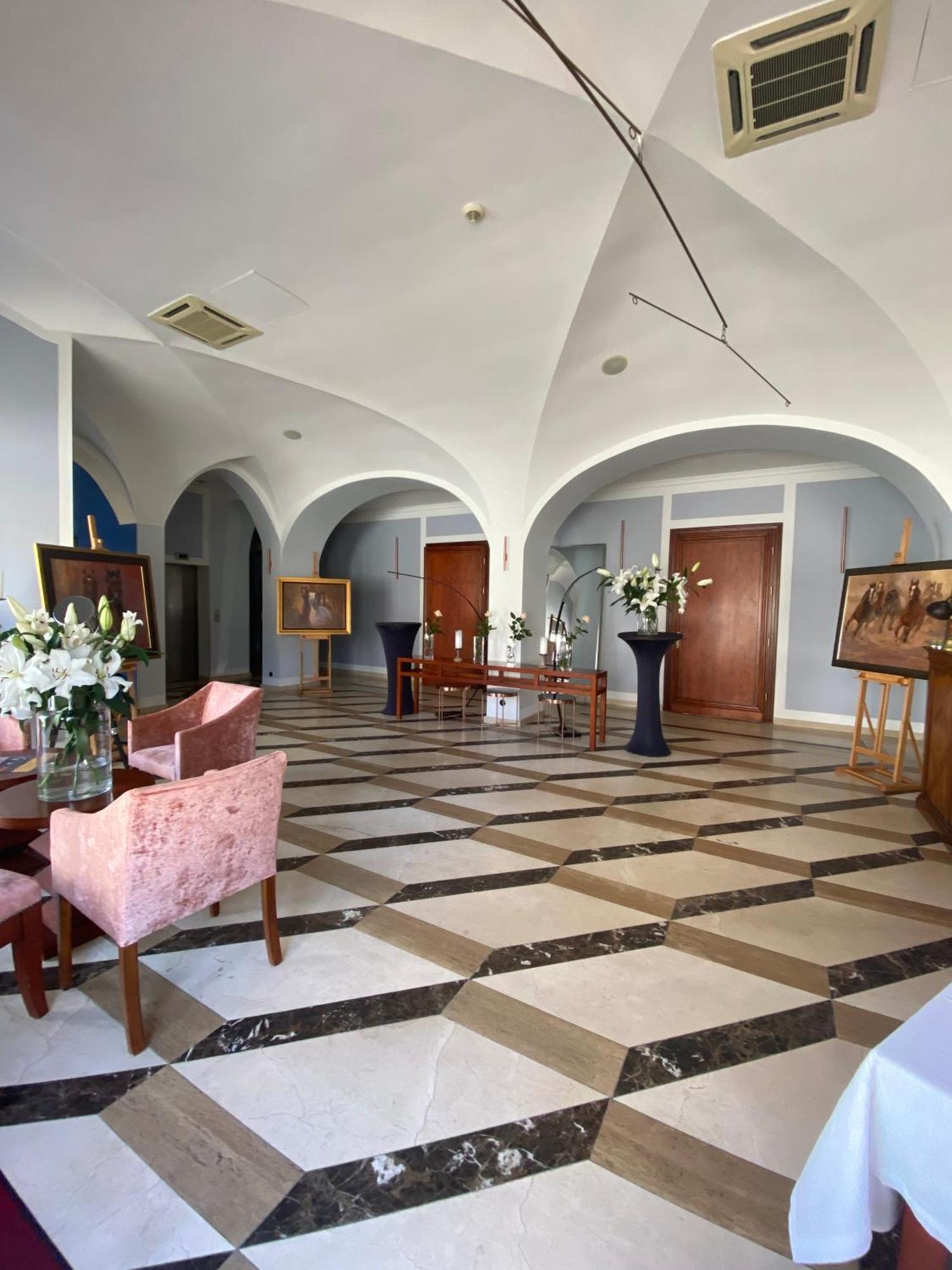 Hotel Rejs Ustka Esterno foto