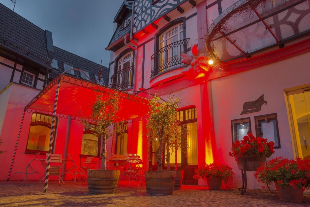 Hotel Rejs Ustka Esterno foto